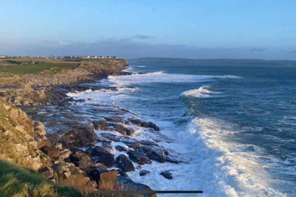 Elegant Lahinch/ Liscannor Cottage 3B 3Br Bagian luar foto
